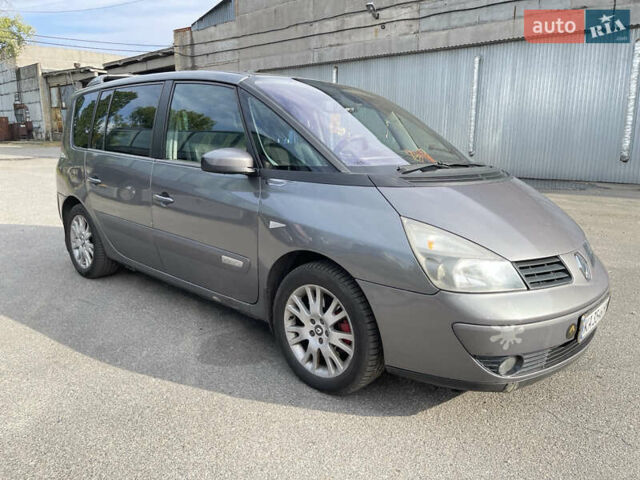 Серый Рено Эспейс, объемом двигателя 2.2 л и пробегом 298 тыс. км за 5499 $, фото 3 на Automoto.ua