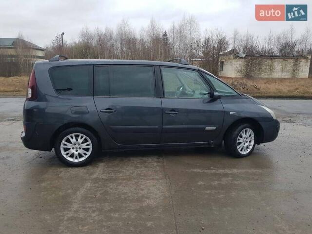 Серый Рено Эспейс, объемом двигателя 2.19 л и пробегом 280 тыс. км за 5300 $, фото 1 на Automoto.ua