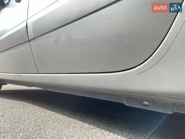 Серый Рено Эспейс, объемом двигателя 2.2 л и пробегом 298 тыс. км за 5499 $, фото 6 на Automoto.ua
