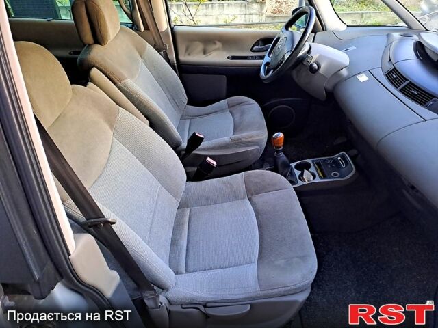 Серый Рено Эспейс, объемом двигателя 2.2 л и пробегом 149 тыс. км за 4660 $, фото 7 на Automoto.ua