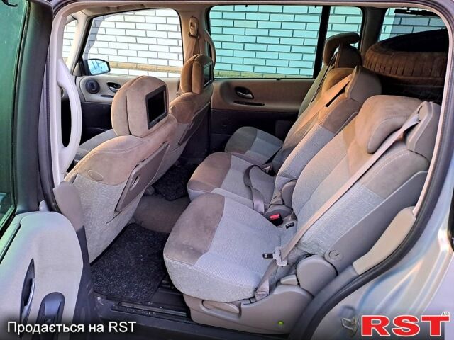 Серый Рено Эспейс, объемом двигателя 2.2 л и пробегом 149 тыс. км за 4660 $, фото 11 на Automoto.ua