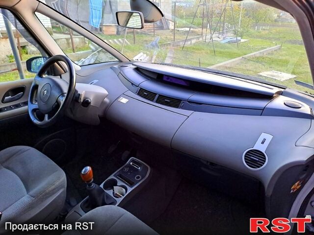 Серый Рено Эспейс, объемом двигателя 2.2 л и пробегом 149 тыс. км за 4660 $, фото 8 на Automoto.ua