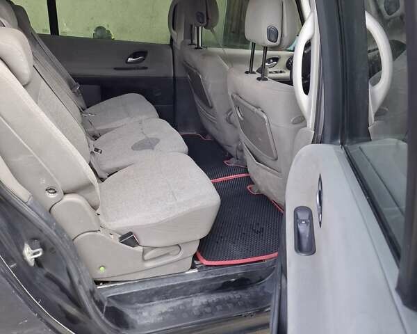 Серый Рено Эспейс, объемом двигателя 2.19 л и пробегом 312 тыс. км за 3500 $, фото 2 на Automoto.ua