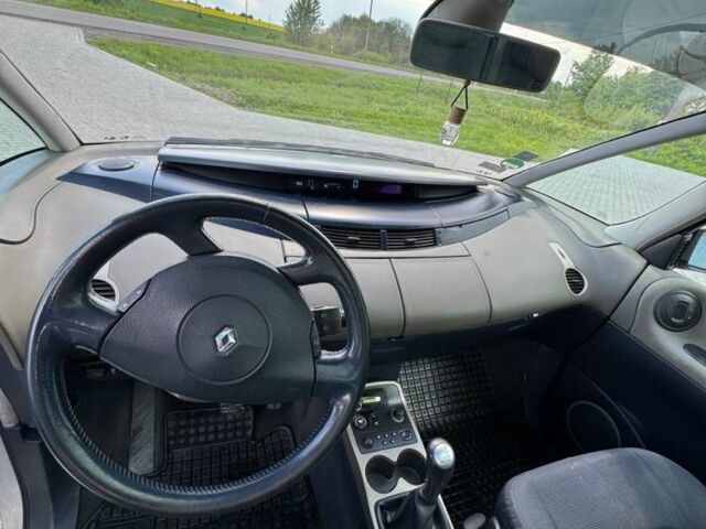 Сірий Рено Еспейс, об'ємом двигуна 2 л та пробігом 342 тис. км за 3400 $, фото 5 на Automoto.ua