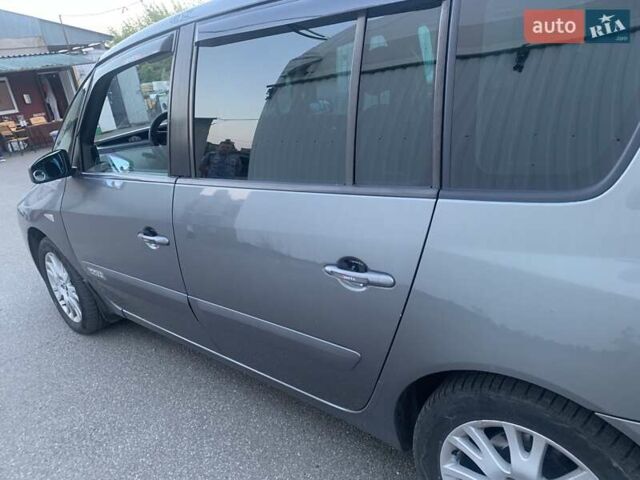 Серый Рено Эспейс, объемом двигателя 2.2 л и пробегом 298 тыс. км за 5499 $, фото 13 на Automoto.ua