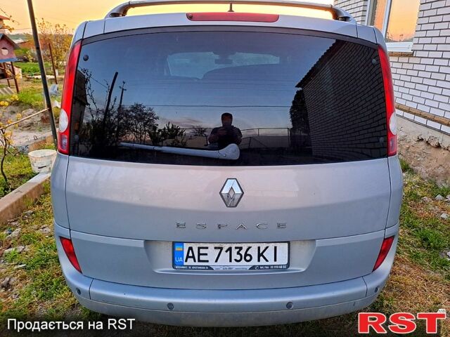 Серый Рено Эспейс, объемом двигателя 2.2 л и пробегом 149 тыс. км за 4660 $, фото 5 на Automoto.ua