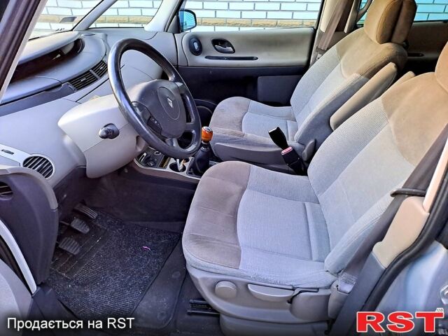 Серый Рено Эспейс, объемом двигателя 2.2 л и пробегом 149 тыс. км за 4660 $, фото 12 на Automoto.ua