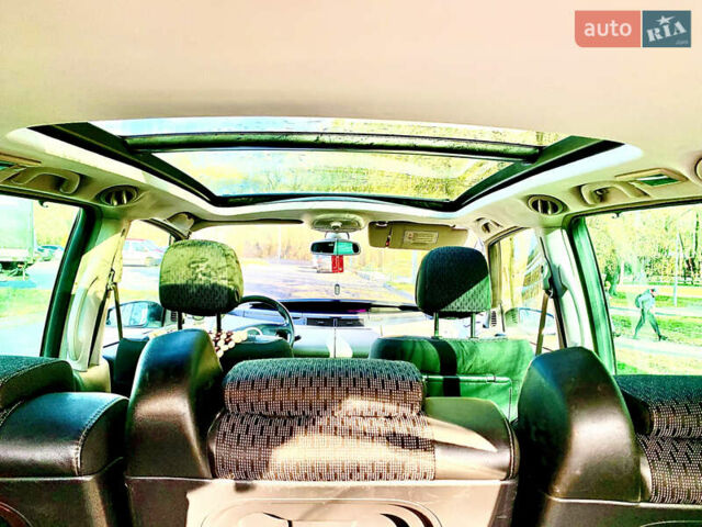 Серый Рено Эспейс, объемом двигателя 2.2 л и пробегом 235 тыс. км за 6300 $, фото 7 на Automoto.ua