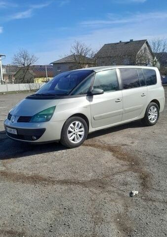 Серый Рено Эспейс, объемом двигателя 2.19 л и пробегом 388 тыс. км за 5000 $, фото 1 на Automoto.ua