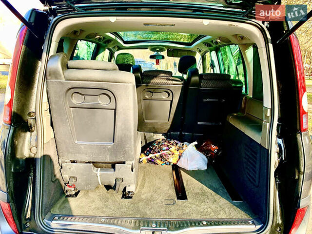 Серый Рено Эспейс, объемом двигателя 2.2 л и пробегом 235 тыс. км за 6300 $, фото 8 на Automoto.ua