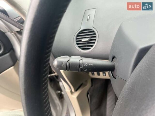 Сірий Рено Еспейс, об'ємом двигуна 2 л та пробігом 223 тис. км за 4990 $, фото 18 на Automoto.ua