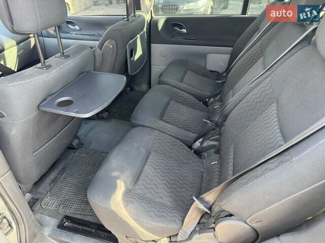 Сірий Рено Еспейс, об'ємом двигуна 1.87 л та пробігом 260 тис. км за 5200 $, фото 6 на Automoto.ua