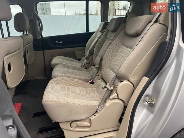 Сірий Рено Еспейс, об'ємом двигуна 2 л та пробігом 223 тис. км за 4990 $, фото 8 на Automoto.ua