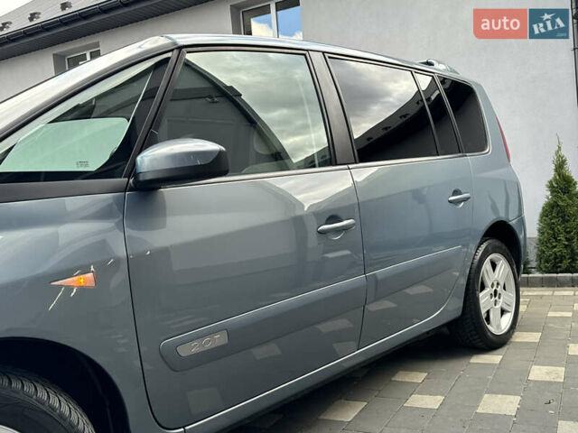 Серый Рено Эспейс, объемом двигателя 2 л и пробегом 228 тыс. км за 6750 $, фото 11 на Automoto.ua