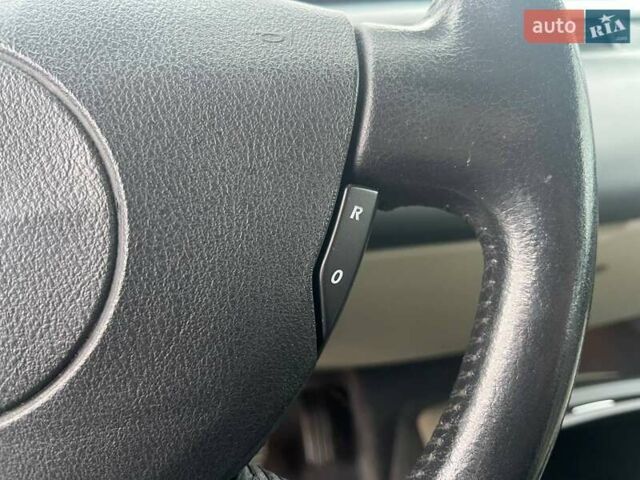 Сірий Рено Еспейс, об'ємом двигуна 2 л та пробігом 223 тис. км за 4990 $, фото 20 на Automoto.ua