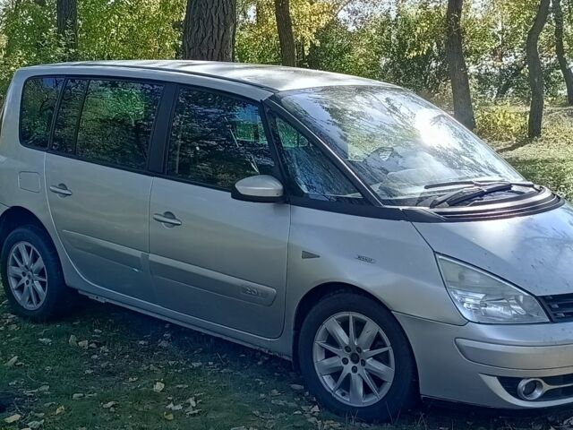 Серый Рено Эспейс, объемом двигателя 2 л и пробегом 270 тыс. км за 6000 $, фото 1 на Automoto.ua