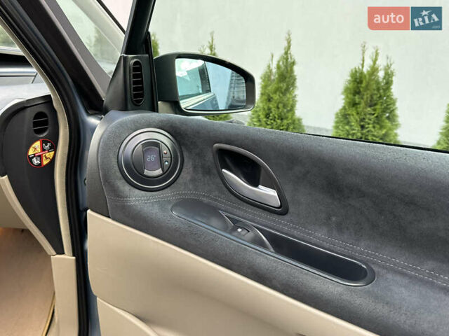 Серый Рено Эспейс, объемом двигателя 2 л и пробегом 228 тыс. км за 6750 $, фото 63 на Automoto.ua