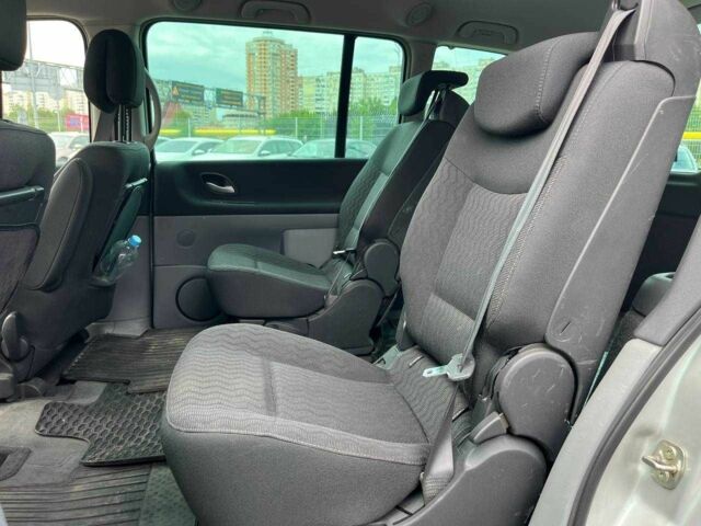 Серый Рено Эспейс, объемом двигателя 2 л и пробегом 204 тыс. км за 5790 $, фото 9 на Automoto.ua