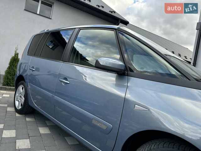 Серый Рено Эспейс, объемом двигателя 2 л и пробегом 228 тыс. км за 6750 $, фото 25 на Automoto.ua