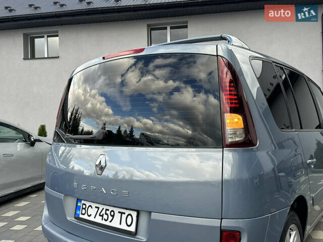 Серый Рено Эспейс, объемом двигателя 2 л и пробегом 228 тыс. км за 6750 $, фото 37 на Automoto.ua