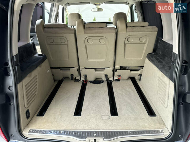 Серый Рено Эспейс, объемом двигателя 2 л и пробегом 228 тыс. км за 6750 $, фото 75 на Automoto.ua