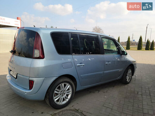 Серый Рено Эспейс, объемом двигателя 2.19 л и пробегом 225 тыс. км за 5600 $, фото 3 на Automoto.ua