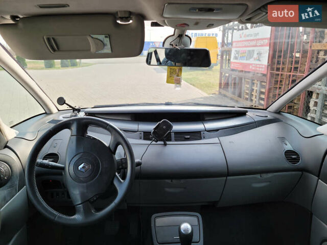 Серый Рено Эспейс, объемом двигателя 2.19 л и пробегом 225 тыс. км за 5600 $, фото 8 на Automoto.ua