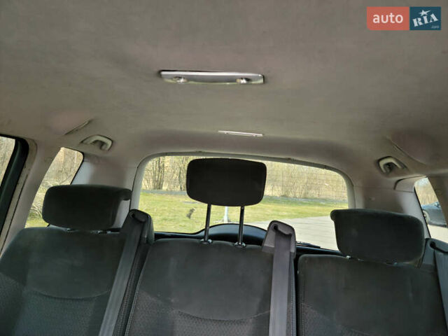 Серый Рено Эспейс, объемом двигателя 2.19 л и пробегом 225 тыс. км за 5600 $, фото 11 на Automoto.ua