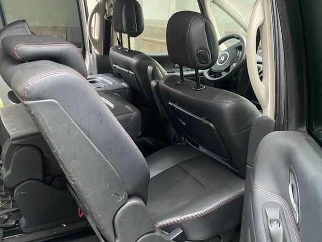 Серый Рено Эспейс, объемом двигателя 2 л и пробегом 380 тыс. км за 3700 $, фото 3 на Automoto.ua