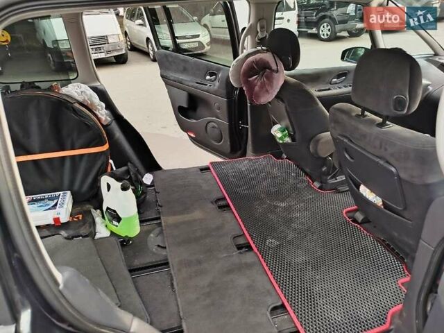 Сірий Рено Еспейс, об'ємом двигуна 2 л та пробігом 248 тис. км за 6800 $, фото 9 на Automoto.ua