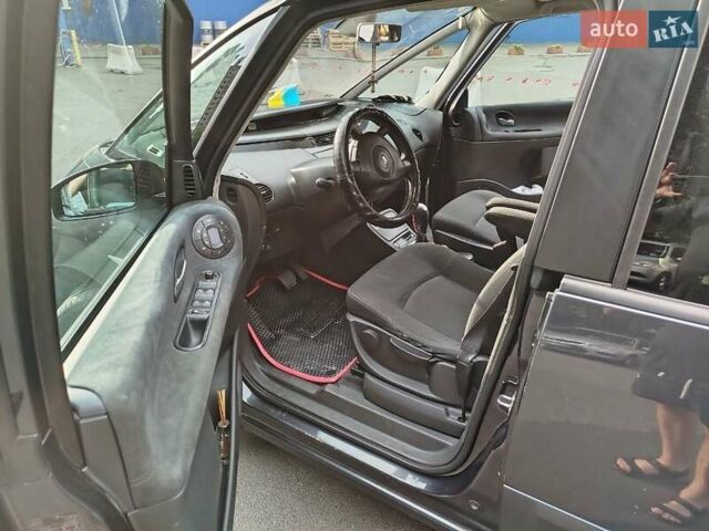 Сірий Рено Еспейс, об'ємом двигуна 2 л та пробігом 248 тис. км за 6800 $, фото 4 на Automoto.ua