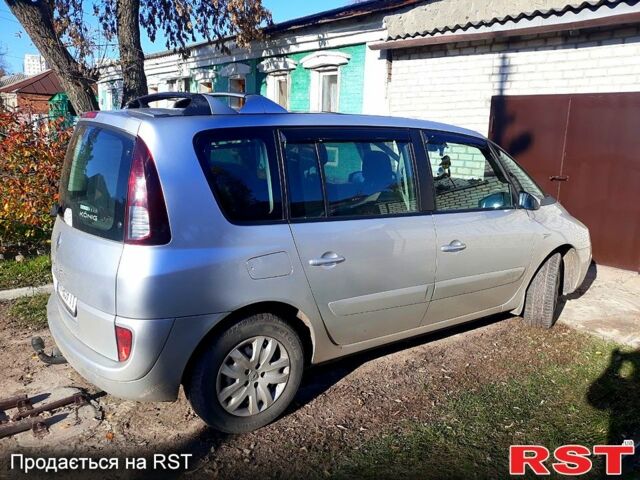 Рено Еспейс 2008 у Харкові на Automoto.ua Сірий Рено Еспейс, об'ємом двигуна 2 л та пробігом 188 тис. км за 7000 $, фото 4 на Automoto.ua