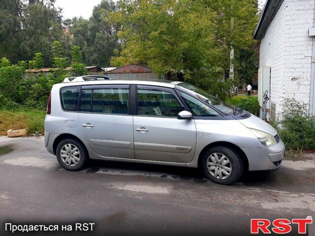 Рено Еспейс 2008 у Харкові на Automoto.ua Сірий Рено Еспейс, об'ємом двигуна 2 л та пробігом 188 тис. км за 7000 $, фото 5 на Automoto.ua