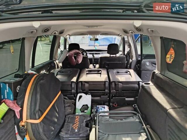 Сірий Рено Еспейс, об'ємом двигуна 2 л та пробігом 248 тис. км за 6800 $, фото 12 на Automoto.ua