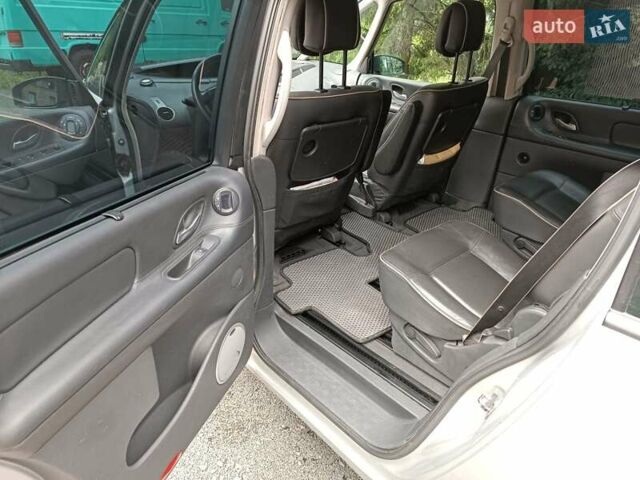 Сірий Рено Еспейс, об'ємом двигуна 2 л та пробігом 350 тис. км за 7000 $, фото 8 на Automoto.ua