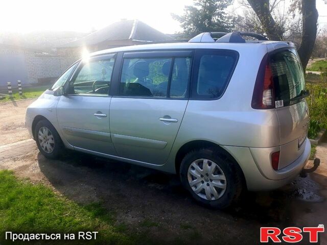 Рено Еспейс 2008 у Харкові на Automoto.ua Сірий Рено Еспейс, об'ємом двигуна 2 л та пробігом 188 тис. км за 7000 $, фото 2 на Automoto.ua