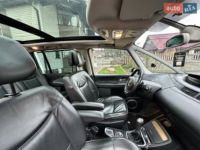 Рено Эспейс 2009 в Житомире на Automoto.ua Серый Рено Эспейс, объемом двигателя 2 л и пробегом 351 тыс. км за 6300 $, фото 54 на Automoto.ua