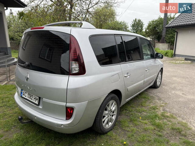 Серый Рено Эспейс, объемом двигателя 2 л и пробегом 225 тыс. км за 8400 $, фото 2 на Automoto.ua