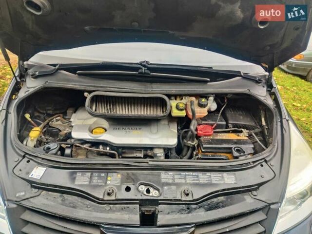 Серый Рено Эспейс, объемом двигателя 2 л и пробегом 342 тыс. км за 8200 $, фото 23 на Automoto.ua