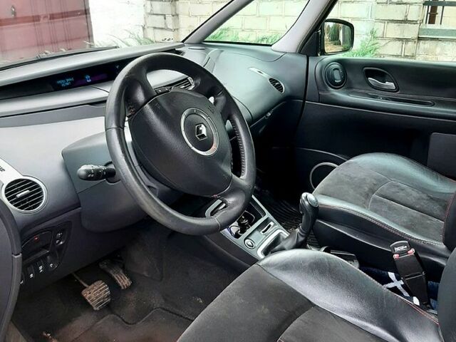 Серый Рено Эспейс, объемом двигателя 2 л и пробегом 265 тыс. км за 7700 $, фото 9 на Automoto.ua