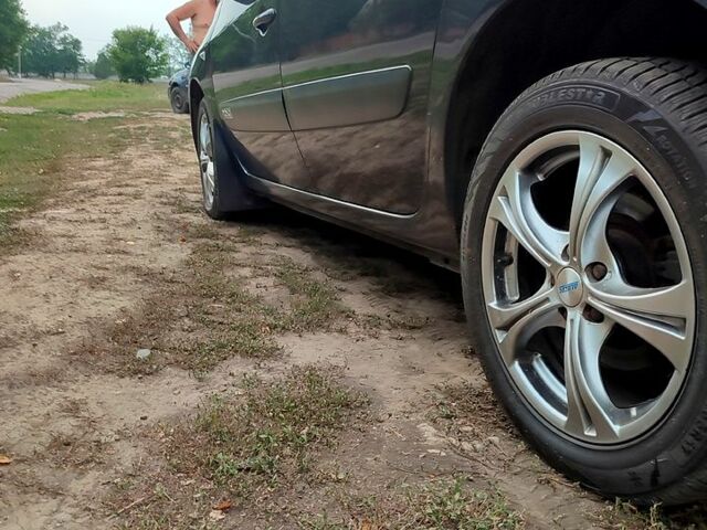 Сірий Рено Еспейс, об'ємом двигуна 2 л та пробігом 220 тис. км за 8299 $, фото 11 на Automoto.ua