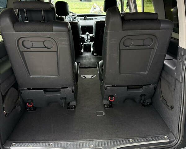 Серый Рено Эспейс, объемом двигателя 2 л и пробегом 225 тыс. км за 8400 $, фото 8 на Automoto.ua