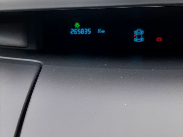 Серый Рено Эспейс, объемом двигателя 2 л и пробегом 265 тыс. км за 7700 $, фото 7 на Automoto.ua