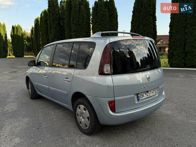 Сірий Рено Еспейс, об'ємом двигуна 2 л та пробігом 247 тис. км за 7500 $, фото 6 на Automoto.ua