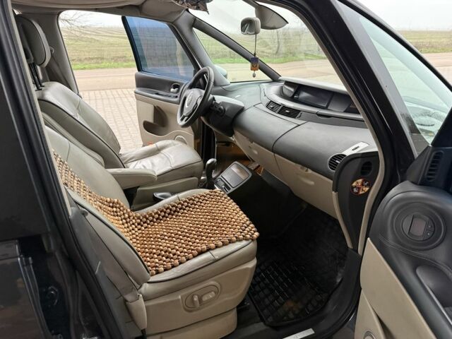 Сірий Рено Еспейс, об'ємом двигуна 2 л та пробігом 320 тис. км за 5999 $, фото 11 на Automoto.ua