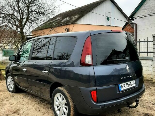 Серый Рено Эспейс, объемом двигателя 2 л и пробегом 265 тыс. км за 7700 $, фото 2 на Automoto.ua