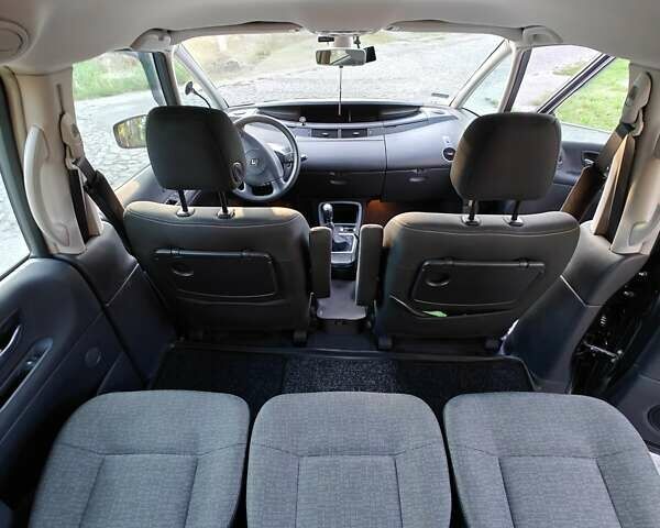 Рено Еспейс 2010 у Гадяче на Automoto.ua Сірий Рено Еспейс, об'ємом двигуна 2 л та пробігом 238 тис. км за 7999 $, фото 10 на Automoto.ua