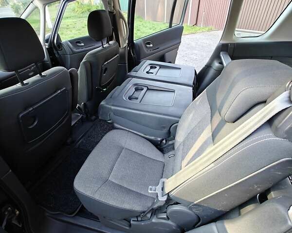 Рено Еспейс 2010 у Гадяче на Automoto.ua Сірий Рено Еспейс, об'ємом двигуна 2 л та пробігом 238 тис. км за 7999 $, фото 14 на Automoto.ua