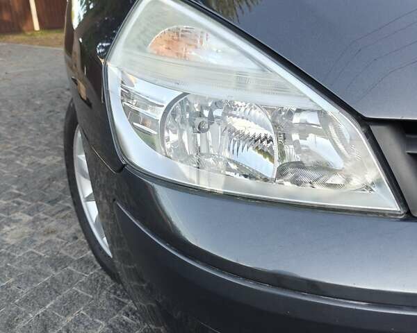 Рено Еспейс 2010 у Гадяче на Automoto.ua Сірий Рено Еспейс, об'ємом двигуна 2 л та пробігом 238 тис. км за 7999 $, фото 37 на Automoto.ua