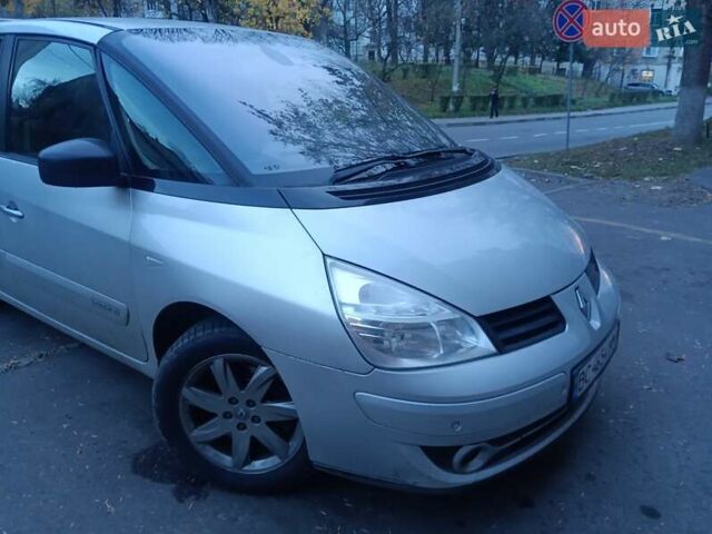 Серый Рено Эспейс, объемом двигателя 2 л и пробегом 470 тыс. км за 6000 $, фото 3 на Automoto.ua